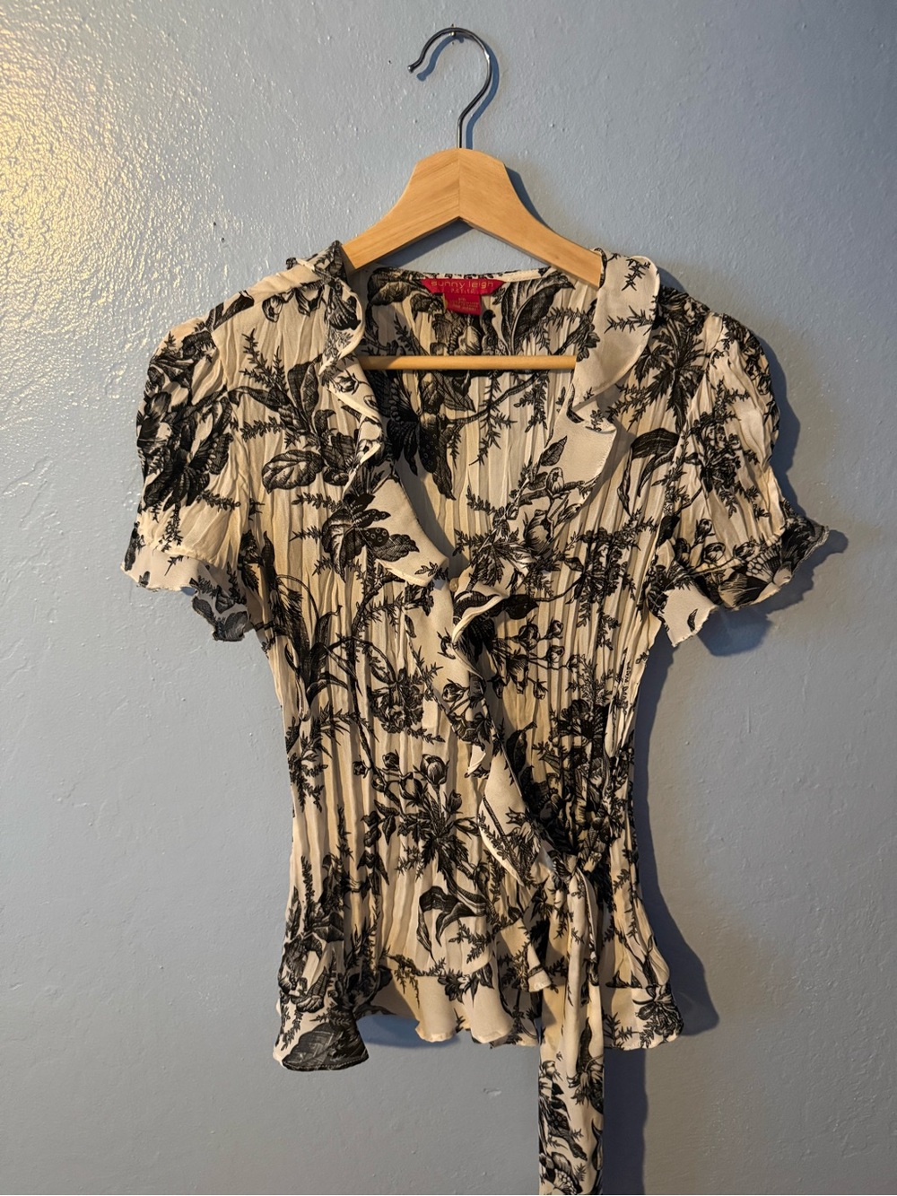 Sunny Leigh Women's Black & White Floral Wrap Top